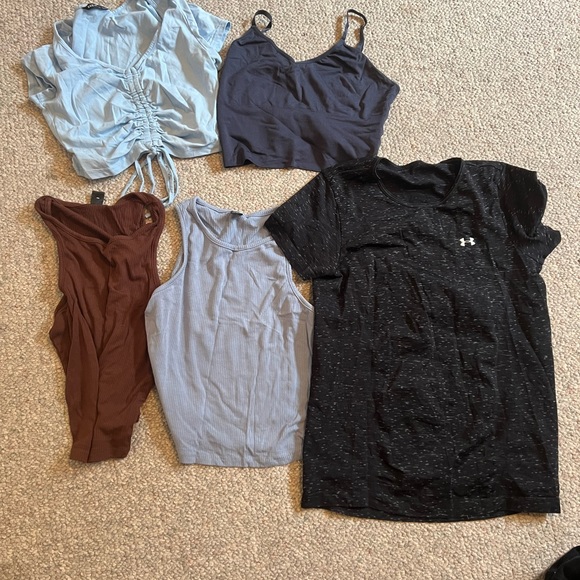 Women’s small clothing lot - Picture 2 of 11